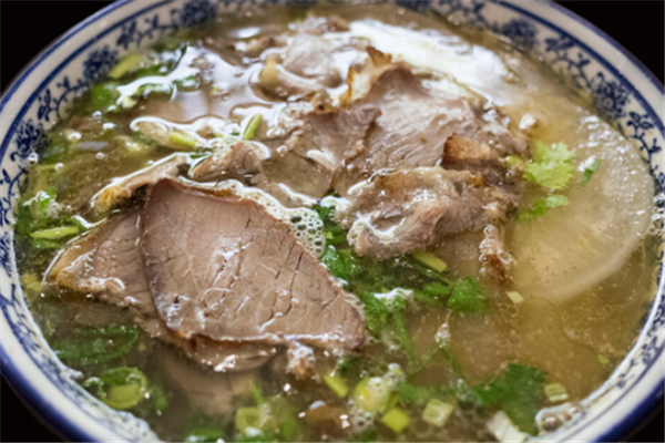 红鼻子牛肉汤