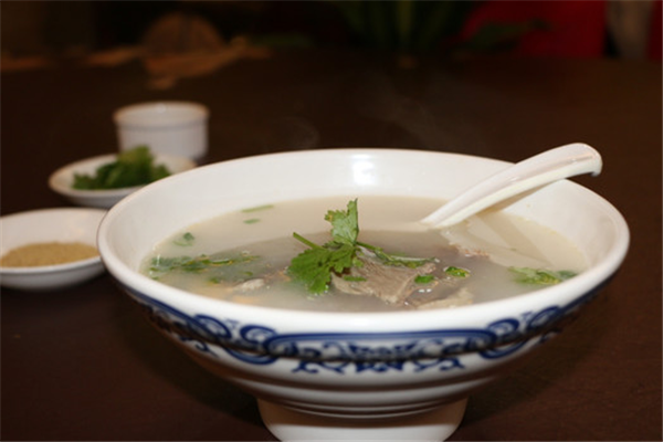 二撇羊肉汤