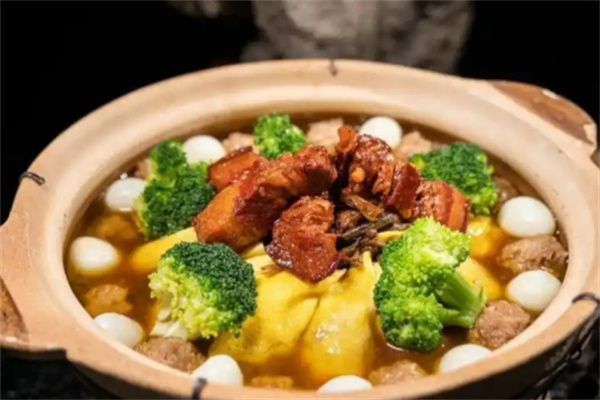 一品江南砂锅
