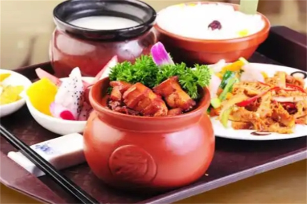 100度沸瓦罐快餐
