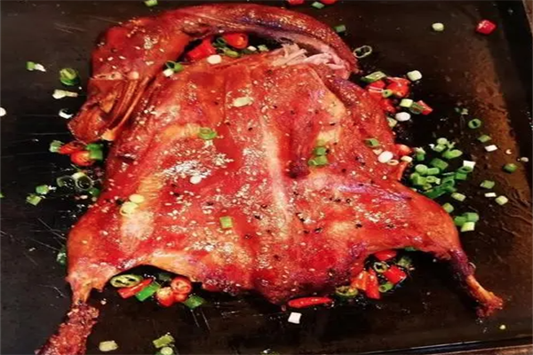 聚品味铁板鸭