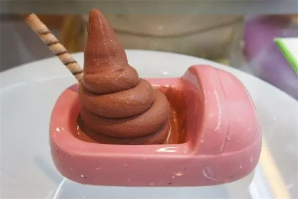奇特冰淇淋