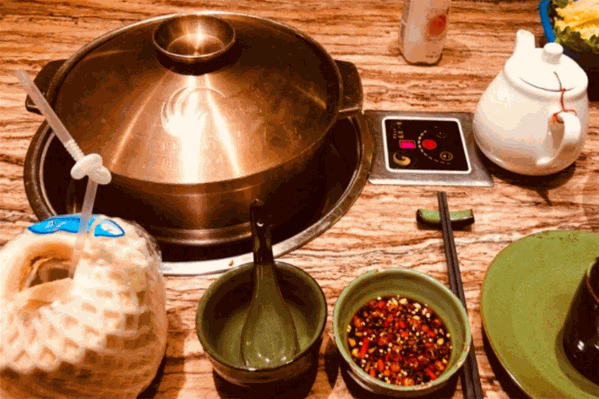 凤凰四季椰子鸡