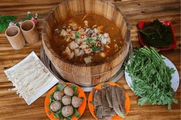 阳朔功夫鱼火锅 阳朔功夫鱼火锅