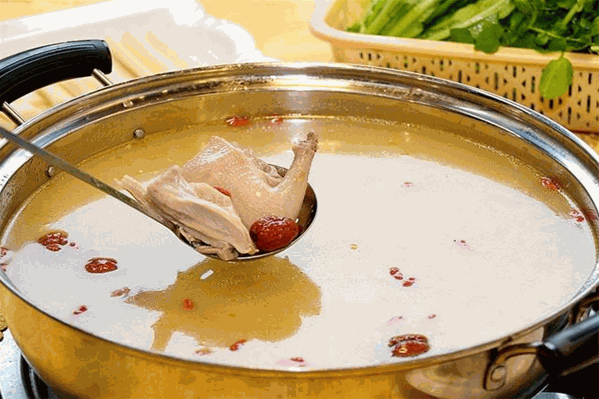 鸡宝煲药膳火锅