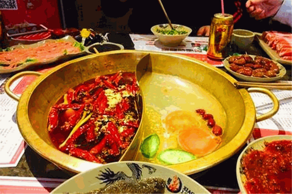 焱锅火锅店
