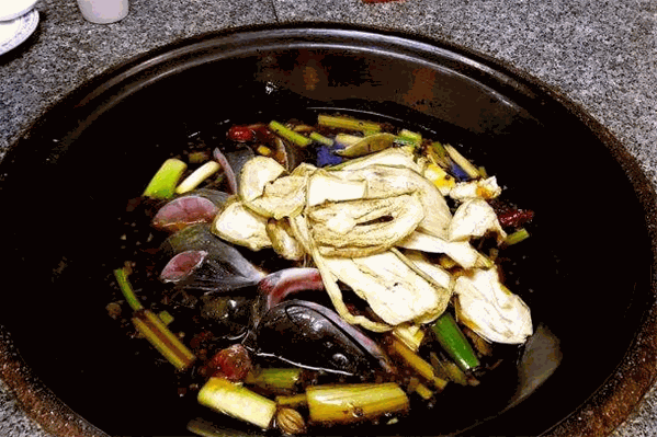 忆鄉情石锅 忆鄉情石锅