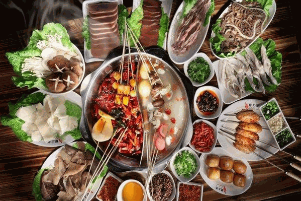 满堂红串串香火锅