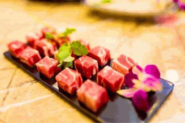小菌花串串香火锅