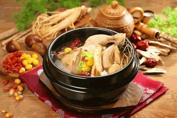 百汇臣药膳养生火锅