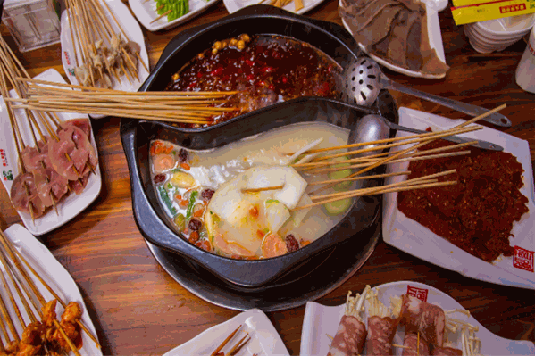 小胡子串串火锅