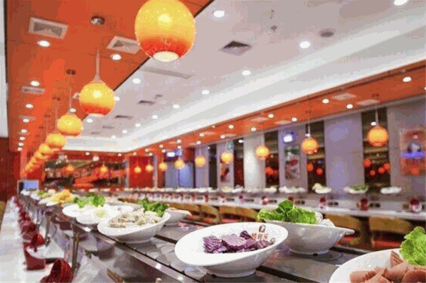 串悦湘旋转火锅