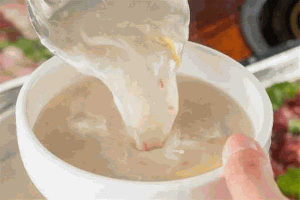 阿标砂煲粥火锅