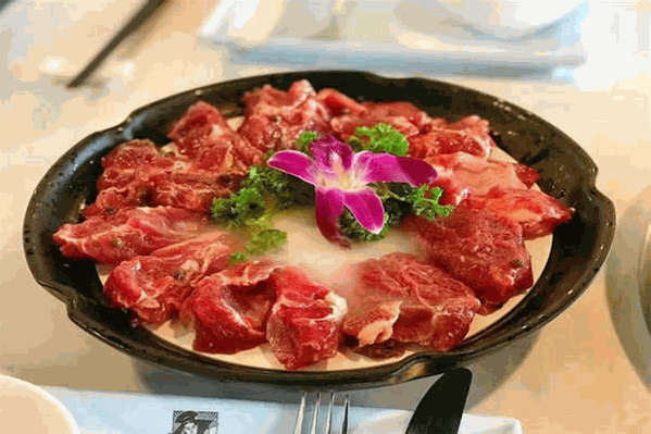 腩潮鲜火锅