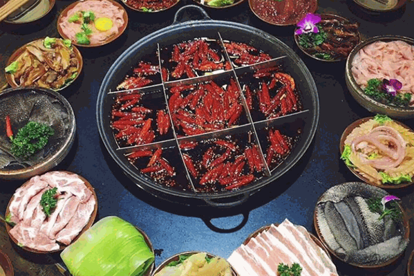 周记雷州羊狗鸡鱼煲火锅店