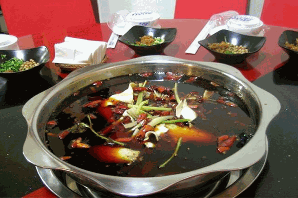 云之缘丽江泉水斑鱼火锅