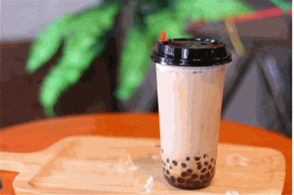 熊不凡奶茶