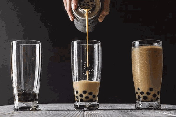 宋小芊的奶茶