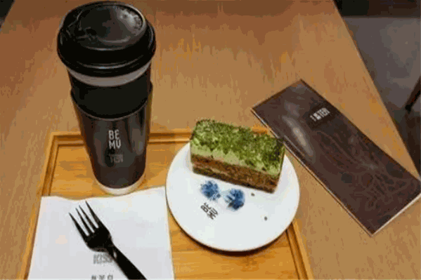 吾茶白