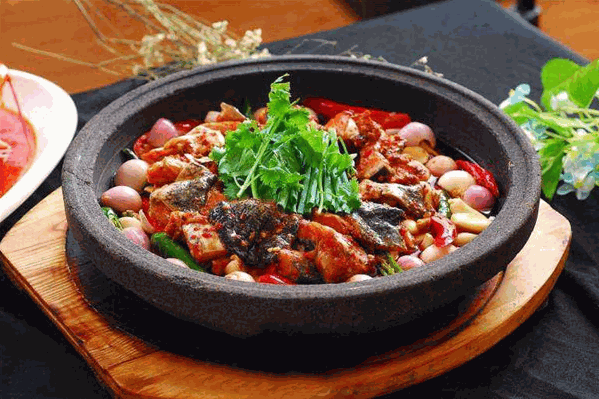 顾记小郡肝串串香