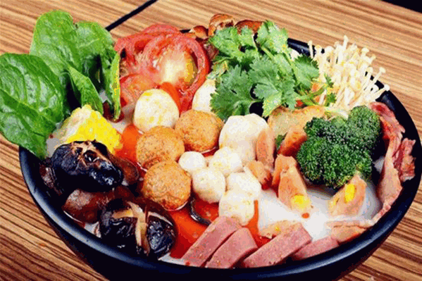 小眼镜麻辣烫