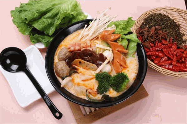 双鸭山鸿海麻辣烫