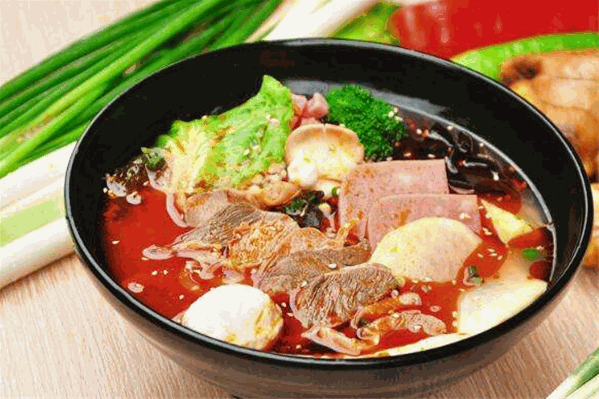 杨国友麻辣烫