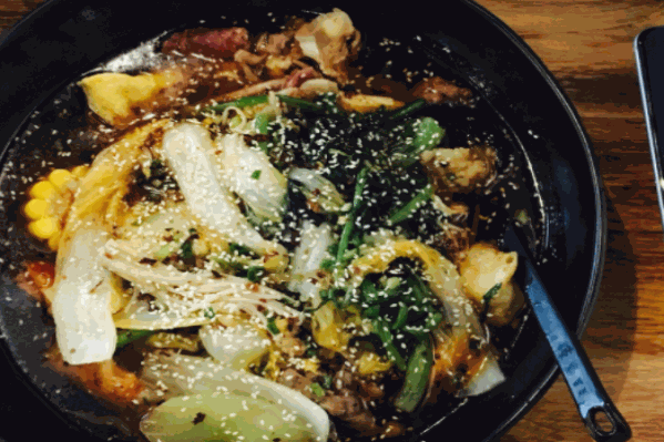 麻辣马冒菜