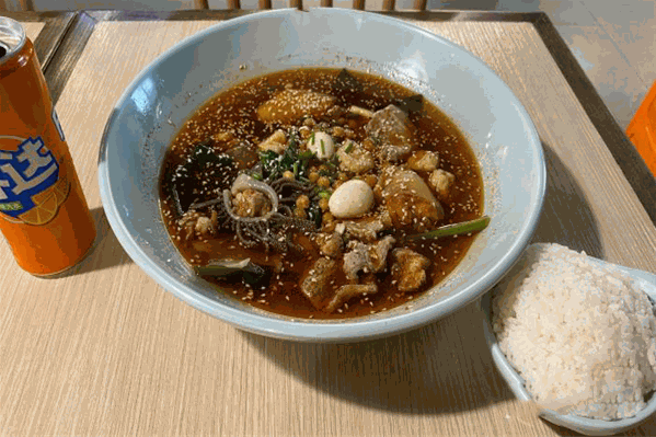 土佬帽冒菜
