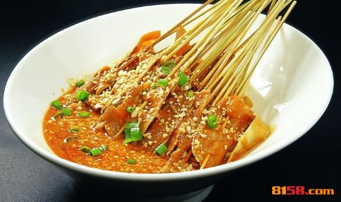 串串很忙麻辣烫
