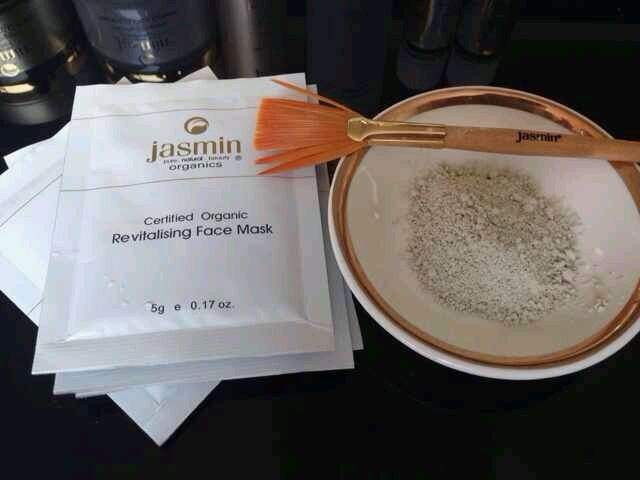 简诗美化妆品