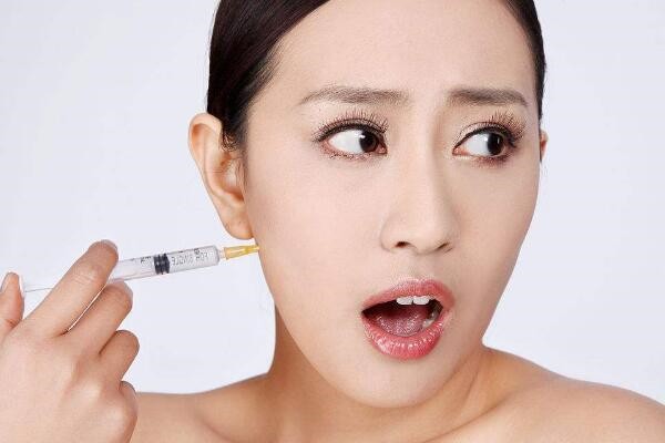 女王归来
