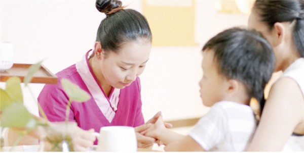俊辰儿童健康调理中心